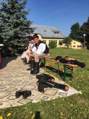 0199340C-4C61-4EBC-903A-9641C34C748C